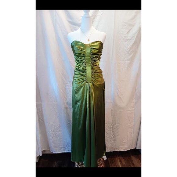 Vintage Satin Lime Green Gown - Picture 1 of 4